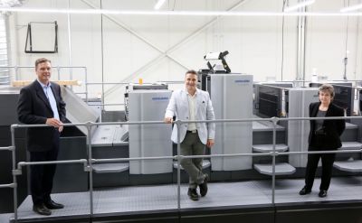 Left to right: John McVeigh, president of Bellwyck; Jerry Malfara, director of technical services and innovation at Bellwyck; and April Burke, vice president of operations at Bellwyck with the Speedmaster CX 102 at Bellwyck’s Toronto headquarters