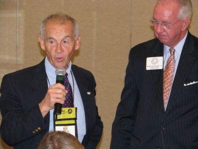 Merle Baranczyk (left) shares an idea from his newspapers in Arkansas Valley Publishing in Salida, Colorado, at the Great Idea Exchange as part of the 131st Annual Convention & Trade Show in Tulsa, Oklahoma, moderated by Robert Williams Jr. (right). (Publishers Auxiliary) Merle Baranczyk (left) shares an idea from his newspapers in Arkansas Valley Publishing in Salida, Colorado, at the Great Idea Exchange as part of the 131st Annual Convention & Trade Show in Tulsa, Oklahoma, moderated by Robert Williams Jr. (right). (Publishers Auxiliary)